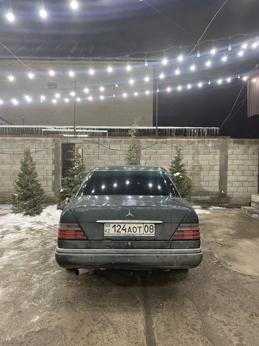 Мерседес 124 Е280