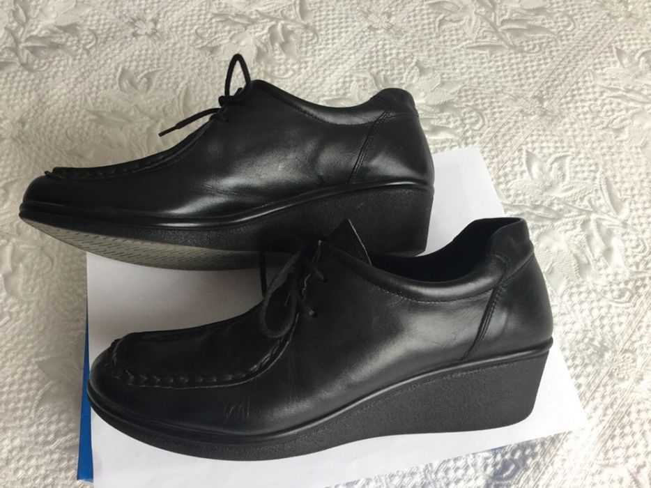 Дамски обувки естествена кожа