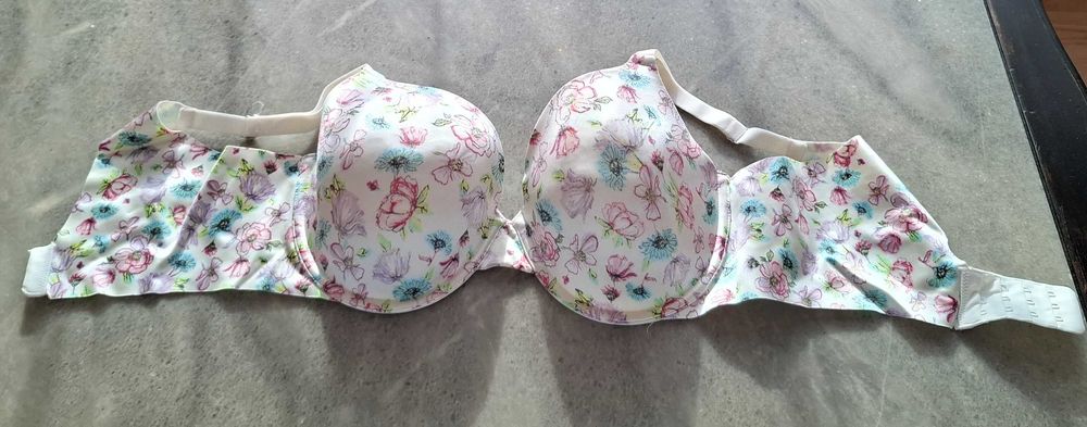 Красив сутиен, НОВ, размер 36 D