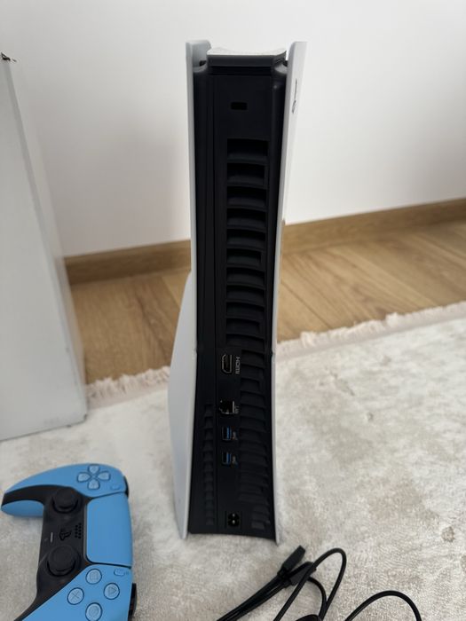PlayStation 5 Slim, Garantie, 1Tb, 2 Manete + 1 Joc + Statie incarcare