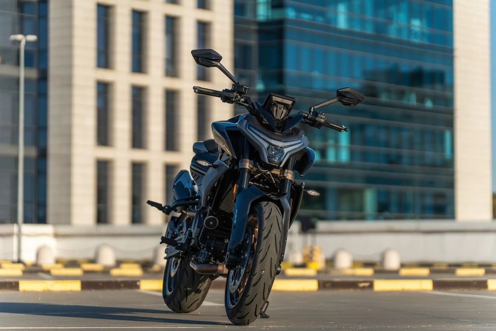 CF Moto 800 NK Advanced Primul Proprietar / Stare excelenta / Baterie YUASA / TVA Deductibil