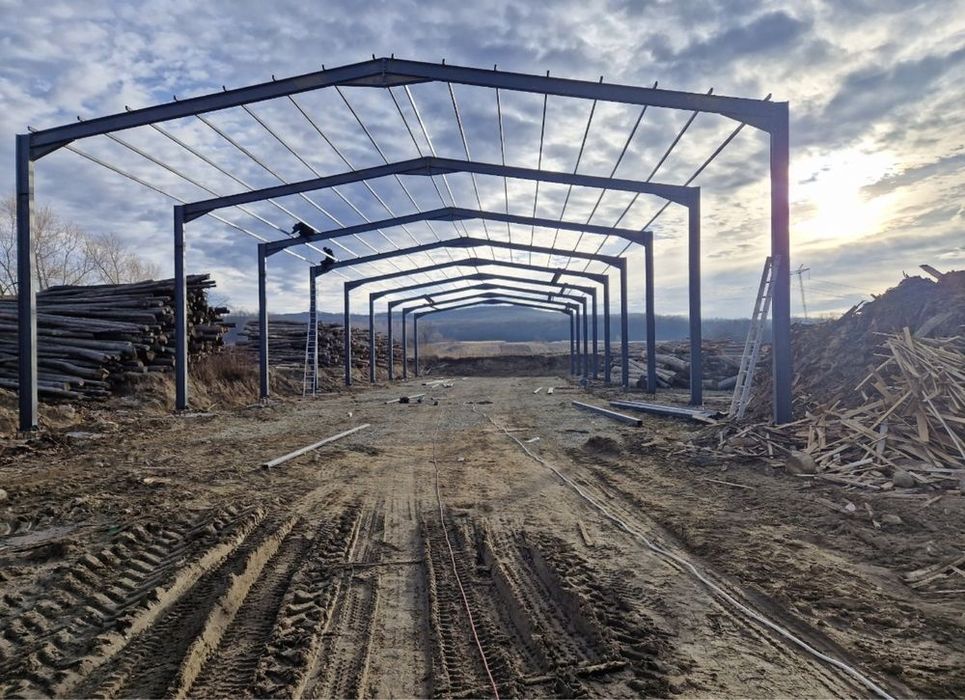 Structura metalica ferme și stâlpi grinzi 6x30x4ml