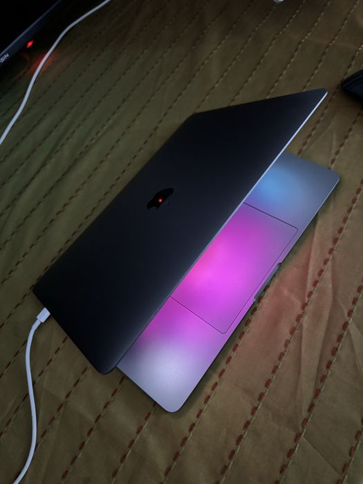 Макбук pro touch bar