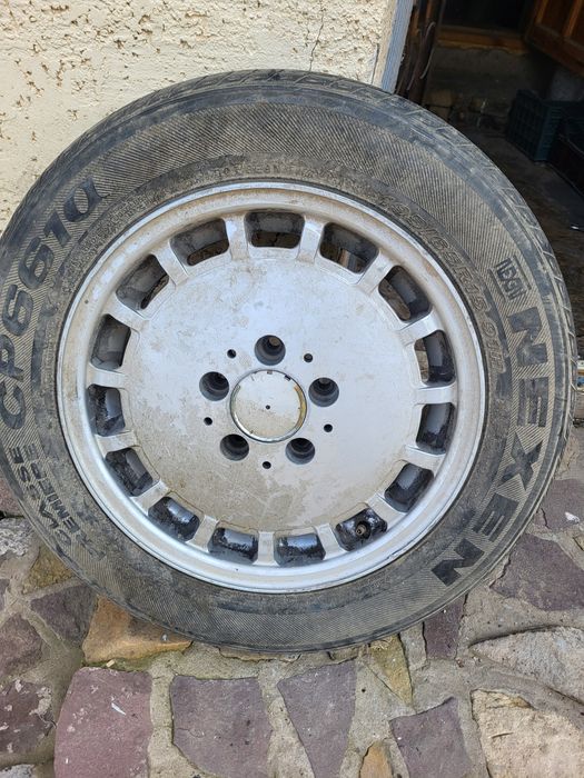 Колесо с титанов от мерседес  15R