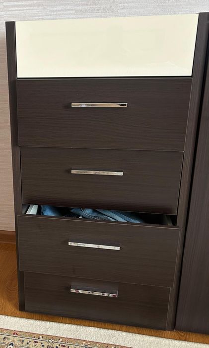 Шкаф мебель. Продам