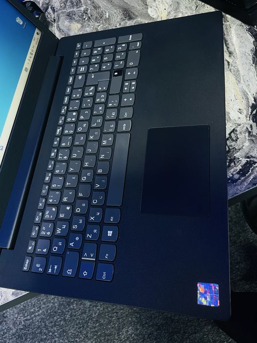 Lenovo nutbuk core i3 holati yaxshi narxi arzon