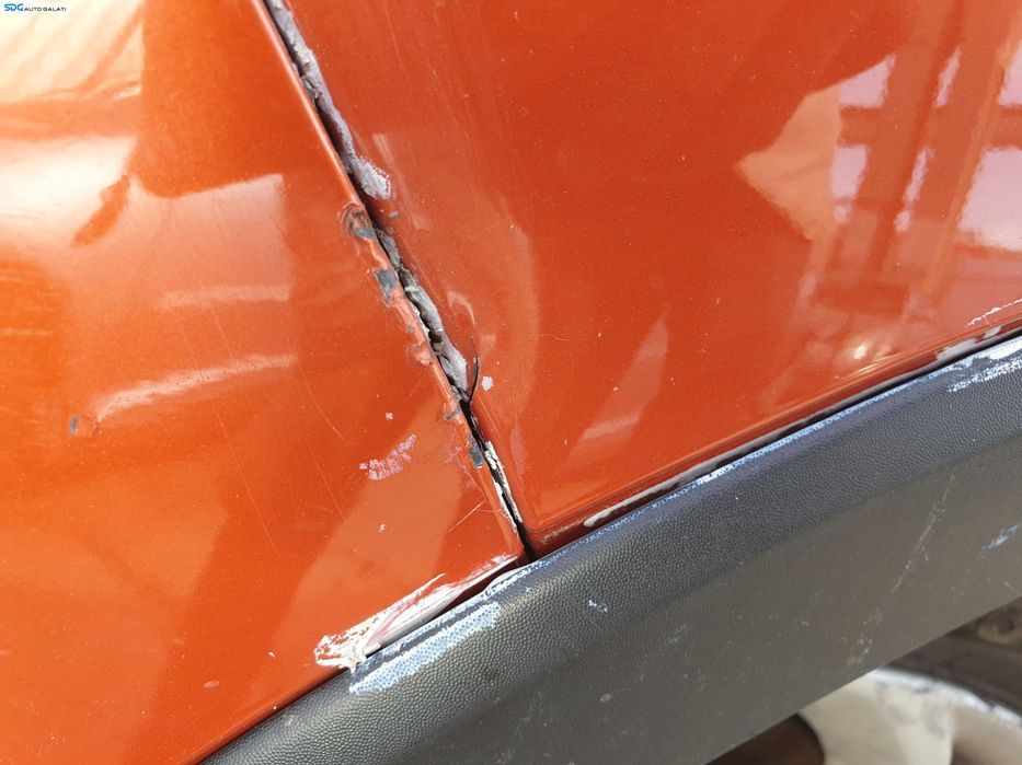 Aripa Stanga Fata cu Imperfectiuni Renault Captur 2013 - 2019 Culoare ENZ Orange Arizona [K7476]
