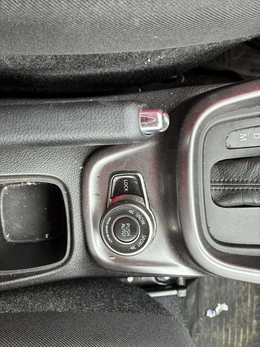 Продавам Сузуки Витара хибрид SUZUKI VITARA HIBRID