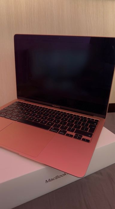 MacBook Air 13” M1 Pink 2020 M1 8GB RAM 256GB SSd
