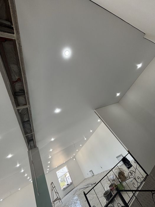 Натяжные потолки