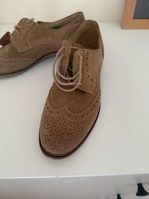Pantofi din piele intoarsa