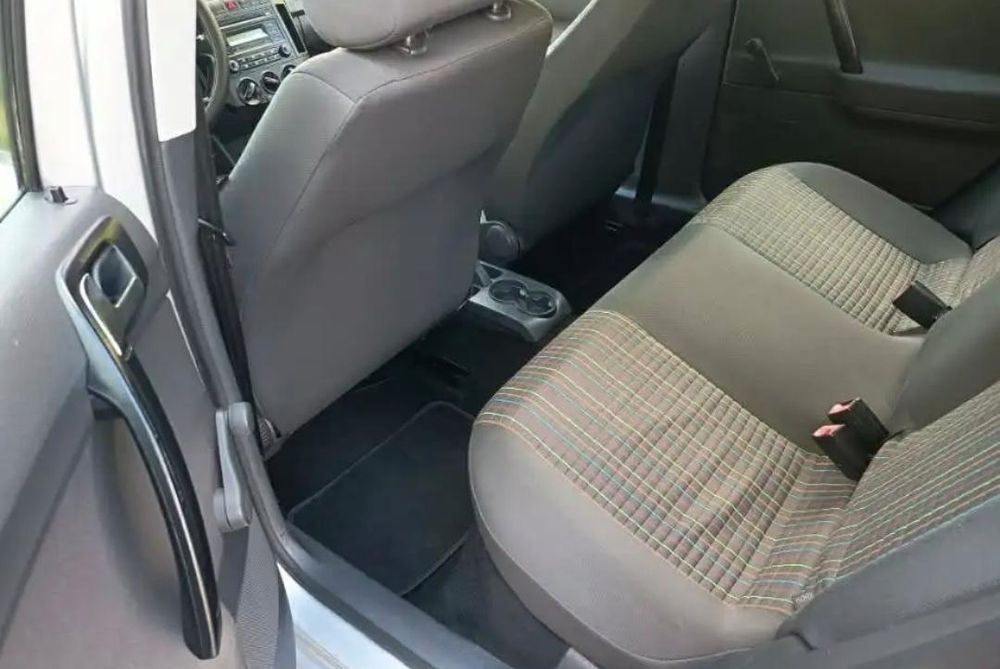VOLKSWAGEN Polo 2006 — imagine 2