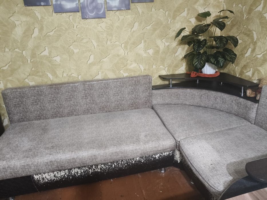 Продам угловой диван