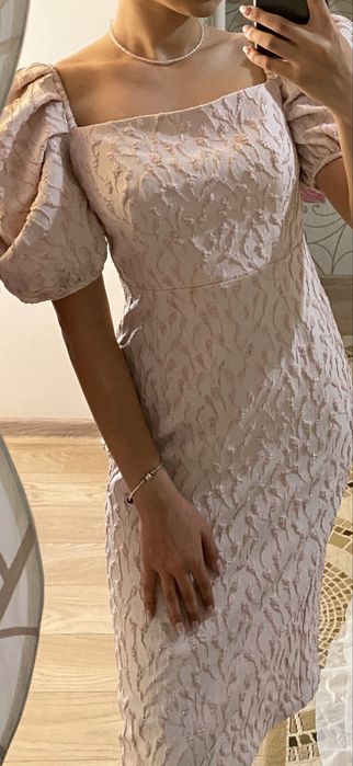 Продам платье Lichi