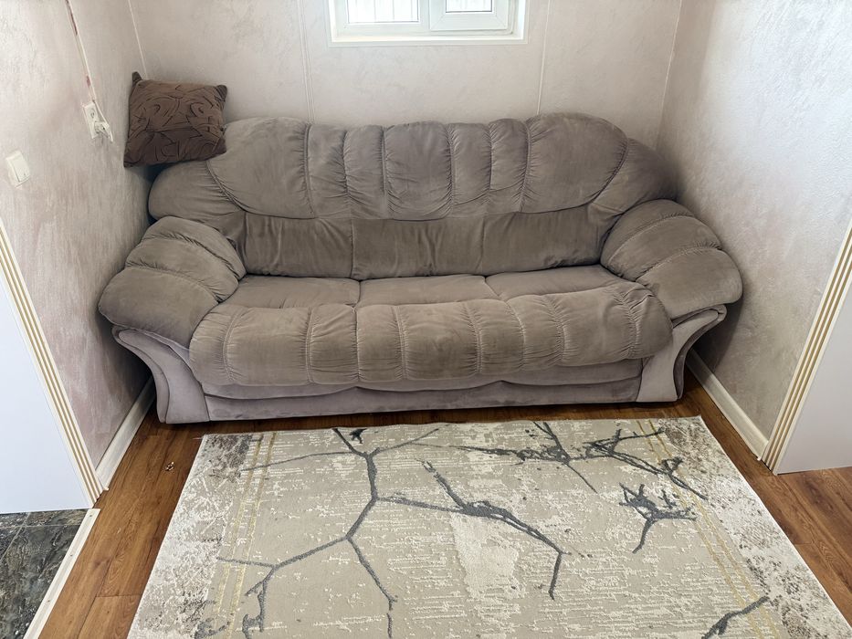 Продам диван и кресло