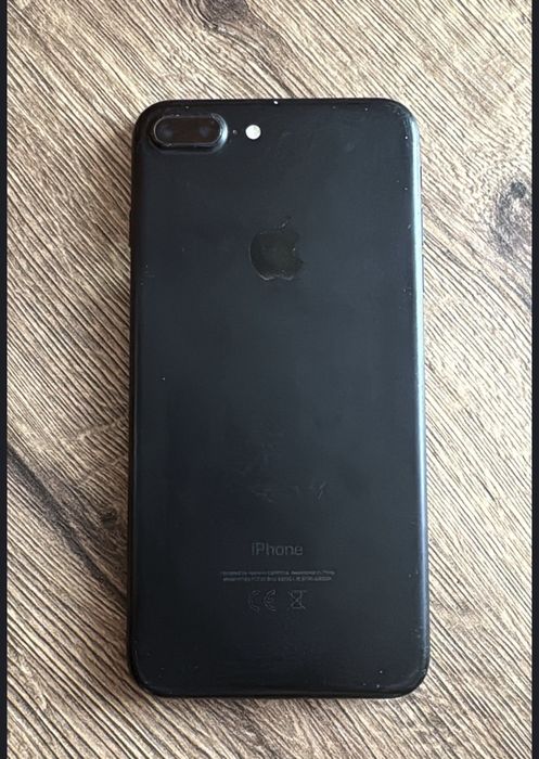 Продам Айфон 7 плюс