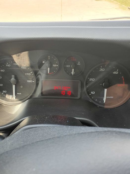 Autoutilitara Iveco Daily 35 C15