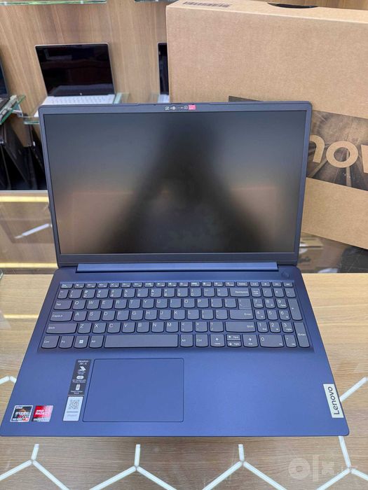 Laptop Lenovo IdeaPad Ryzen 5 7520U 8/256GB  15.6 IPS FullHD