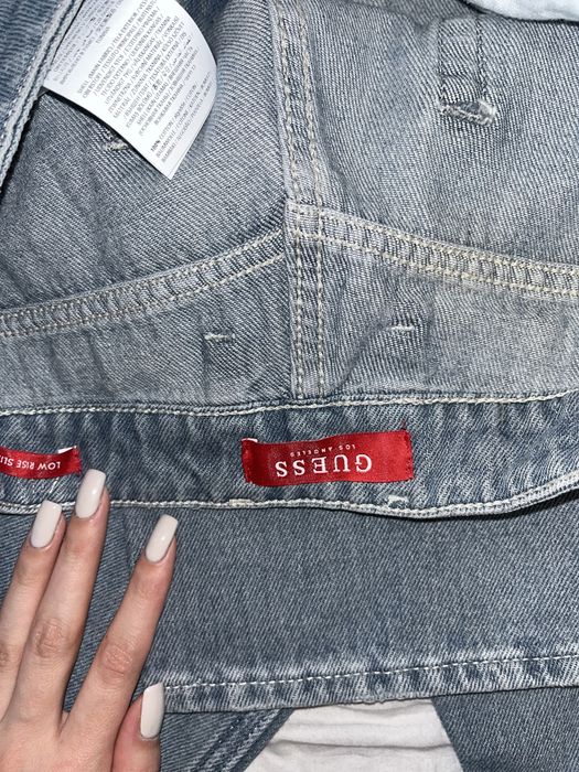 Дънки Guess нови