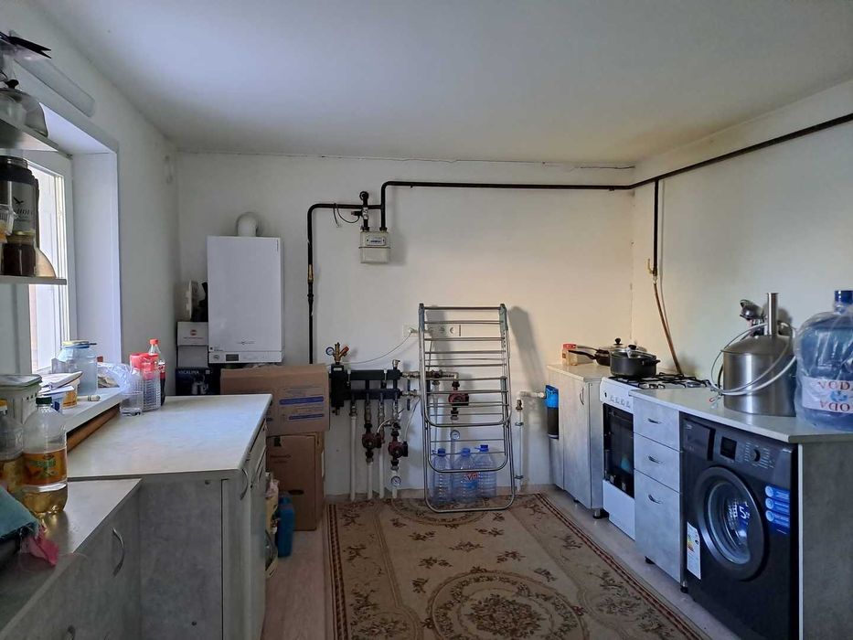 Продам 6 комнатный дом