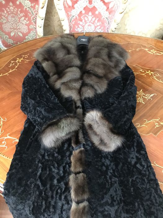 Шуба куница, каракуль