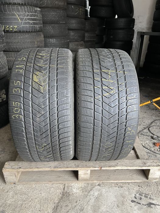 2 anvelope de iarna 305/35/21 pirelli!