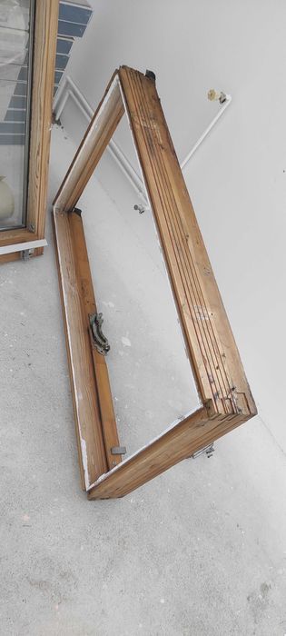 Geam velux fereastra mansarda