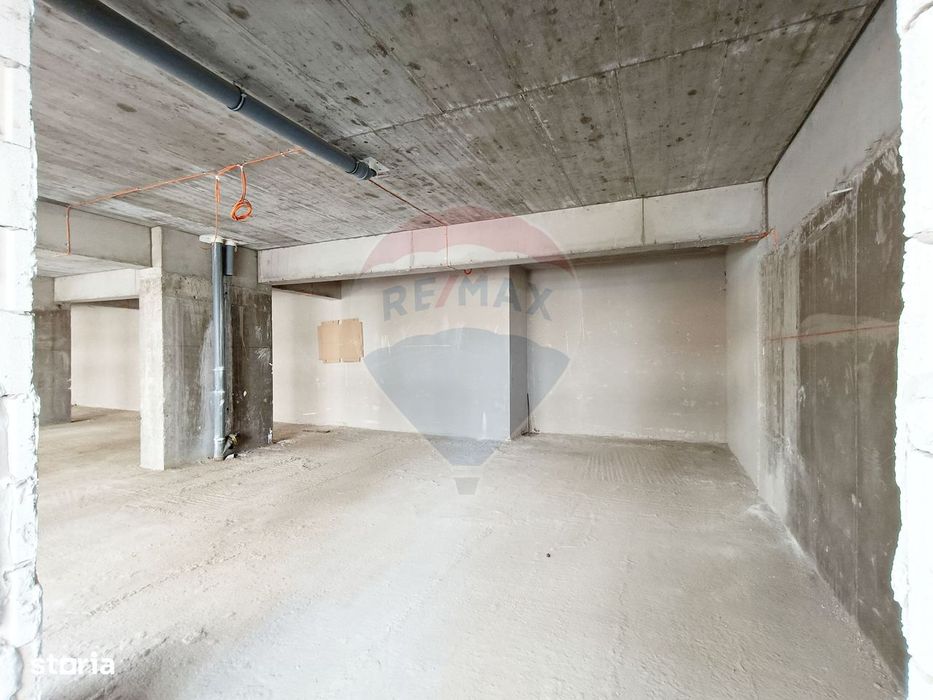 Vanzare Spatiu Comercial Parter, Terasa 63mp | M. Berceni la 9 minute