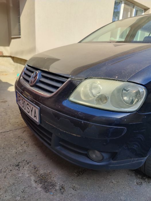 VOLKSWAGEN Touran 2004 — imagine 3