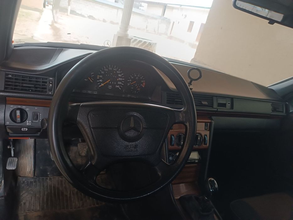 Мерседес 124 сотилади