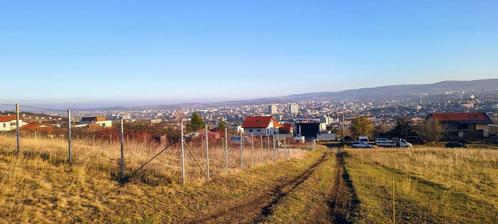 Teren ptr casă Dambul Rotund-506 mp+87 mp. drum