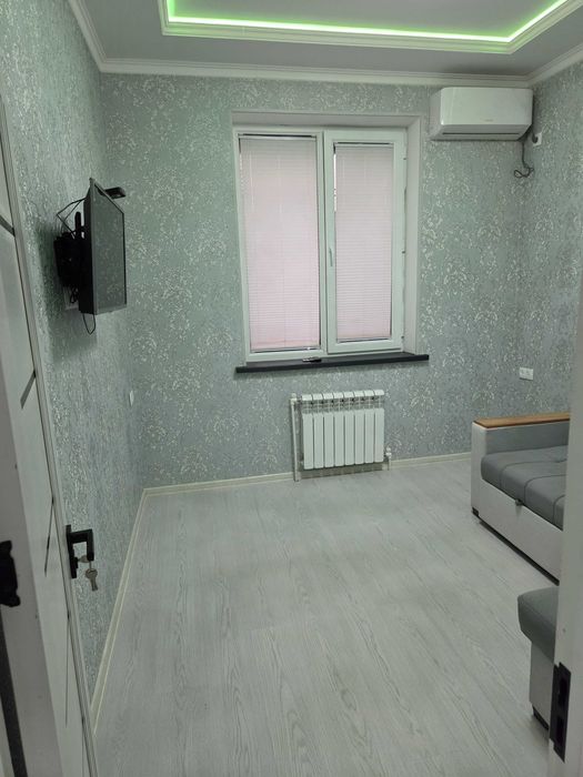 Квартира Свой! 1/6/6, метро Дустлик