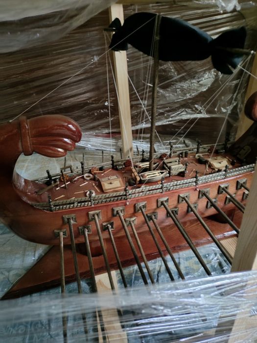 Продам корабль,ручная работа новый