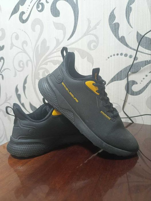 Оригинальные кроссовки Erke