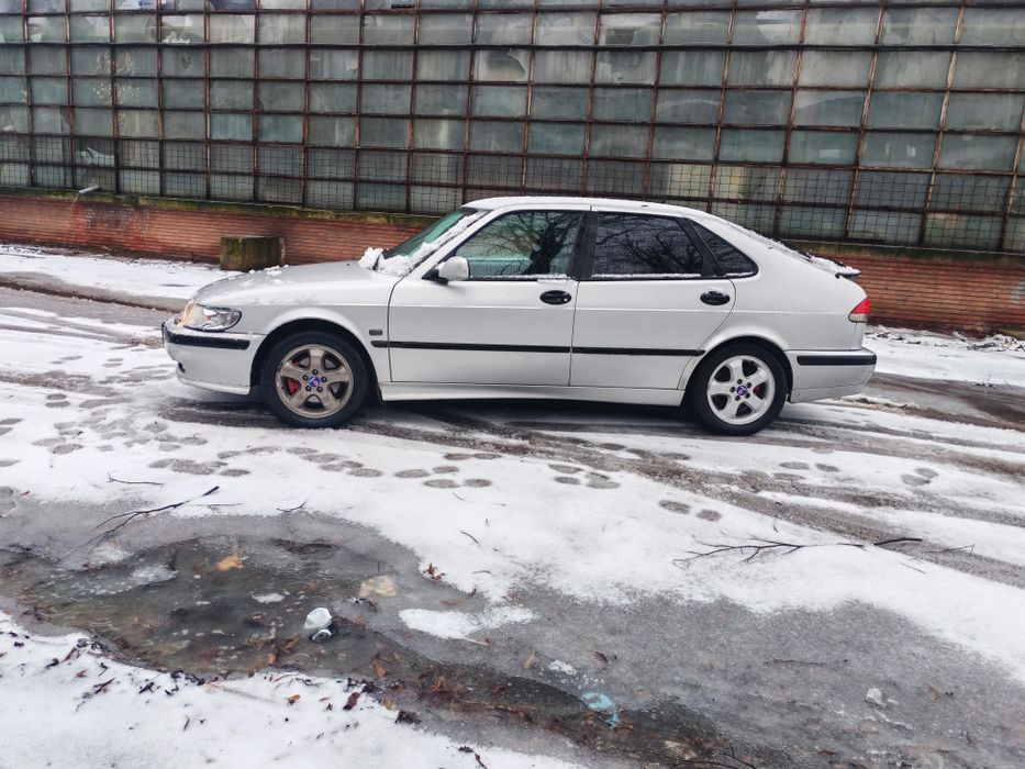 Saab 9-3 hatchback 2.2 diesel full (piele, clima, sc încălzite )