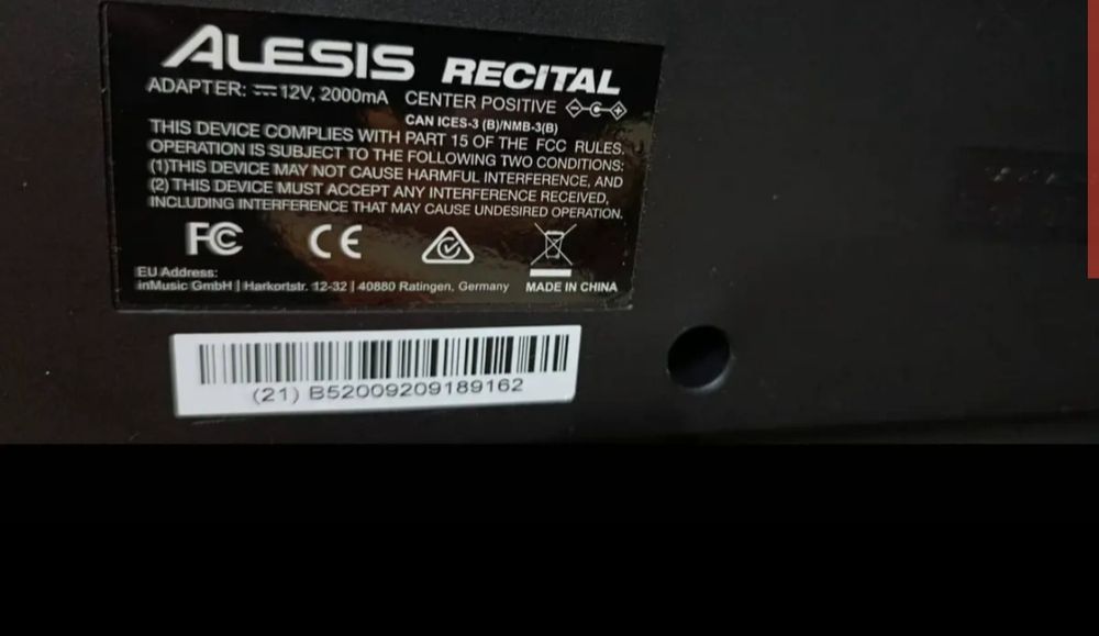 Продам цифровое пианино