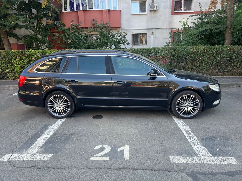 SKODA Superb 2012 — imagine 2