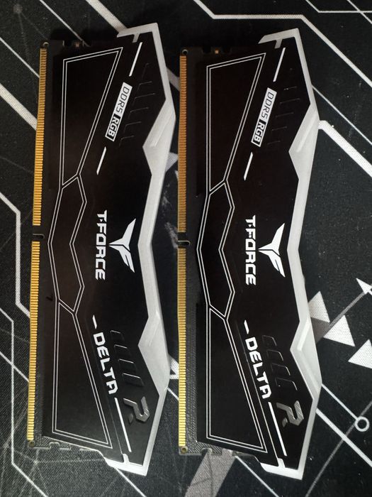 32GB (2x16GB) DDR5 6000MhZ RGB T-Force Delta