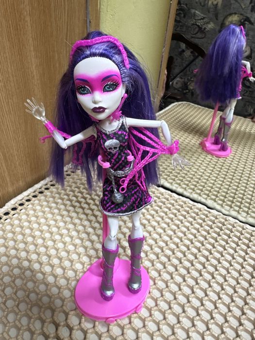 Продам куклу монстр хай!