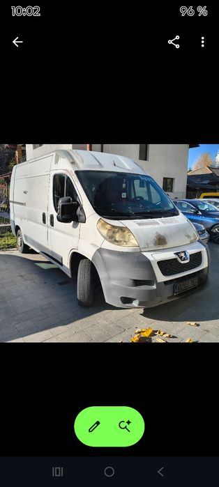 Vînd autoutilitară Peugeot Boxer.