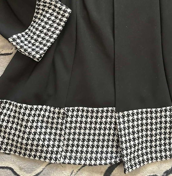 Страхотно голямо дамско сако без закопчаване (размер 3ХЛ)