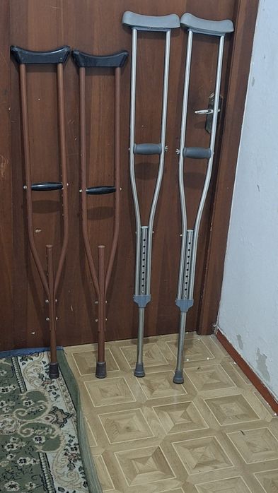 Костыли подмышечные