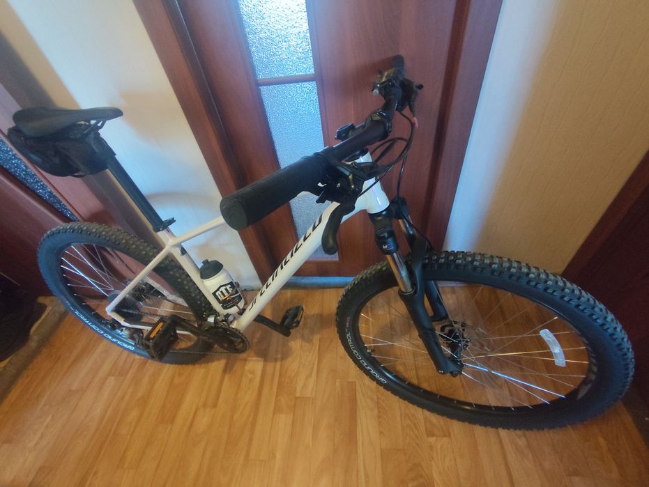 Specialized pitch велосипед.