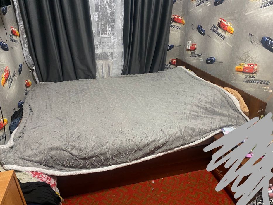 Отдам даром кровать с матрасом