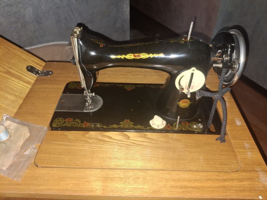 Продам машинки швейные