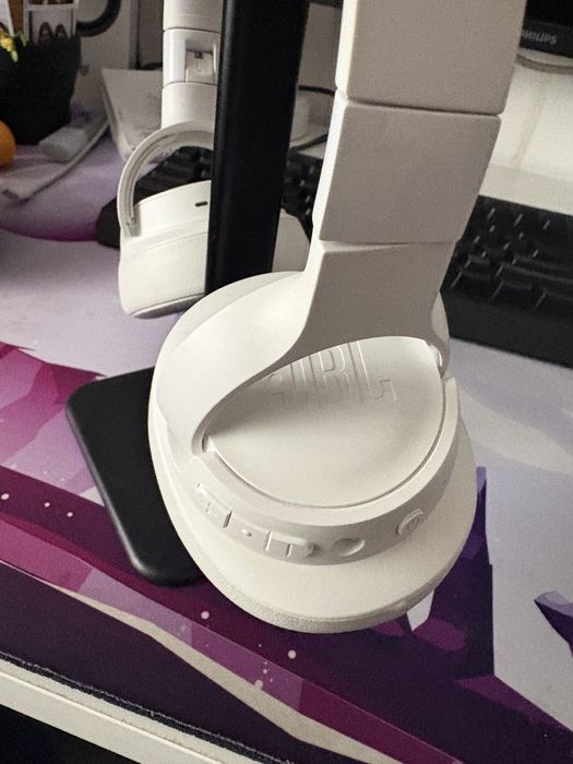 Casti JBL Tune 710BT