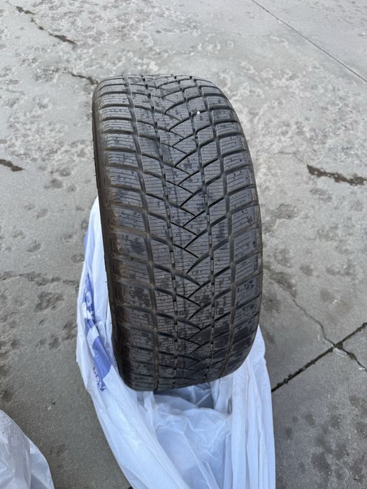 Продавам зимни гуми Размер: 225/50R17