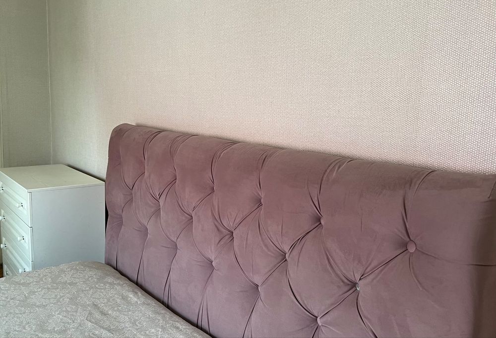Продам двуспальную кровать, 180^220