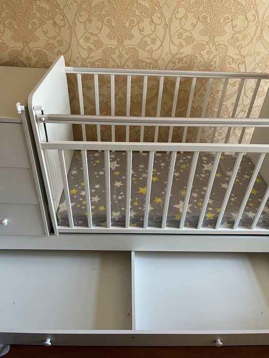 Детская кровать .1,8 м*1 м.