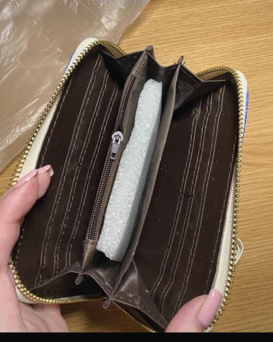 Portofel nou, nefolosit